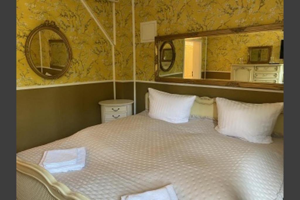 28 Am Saseler Markt 4 Schlafzimmer Renoviert Lejlighed *
